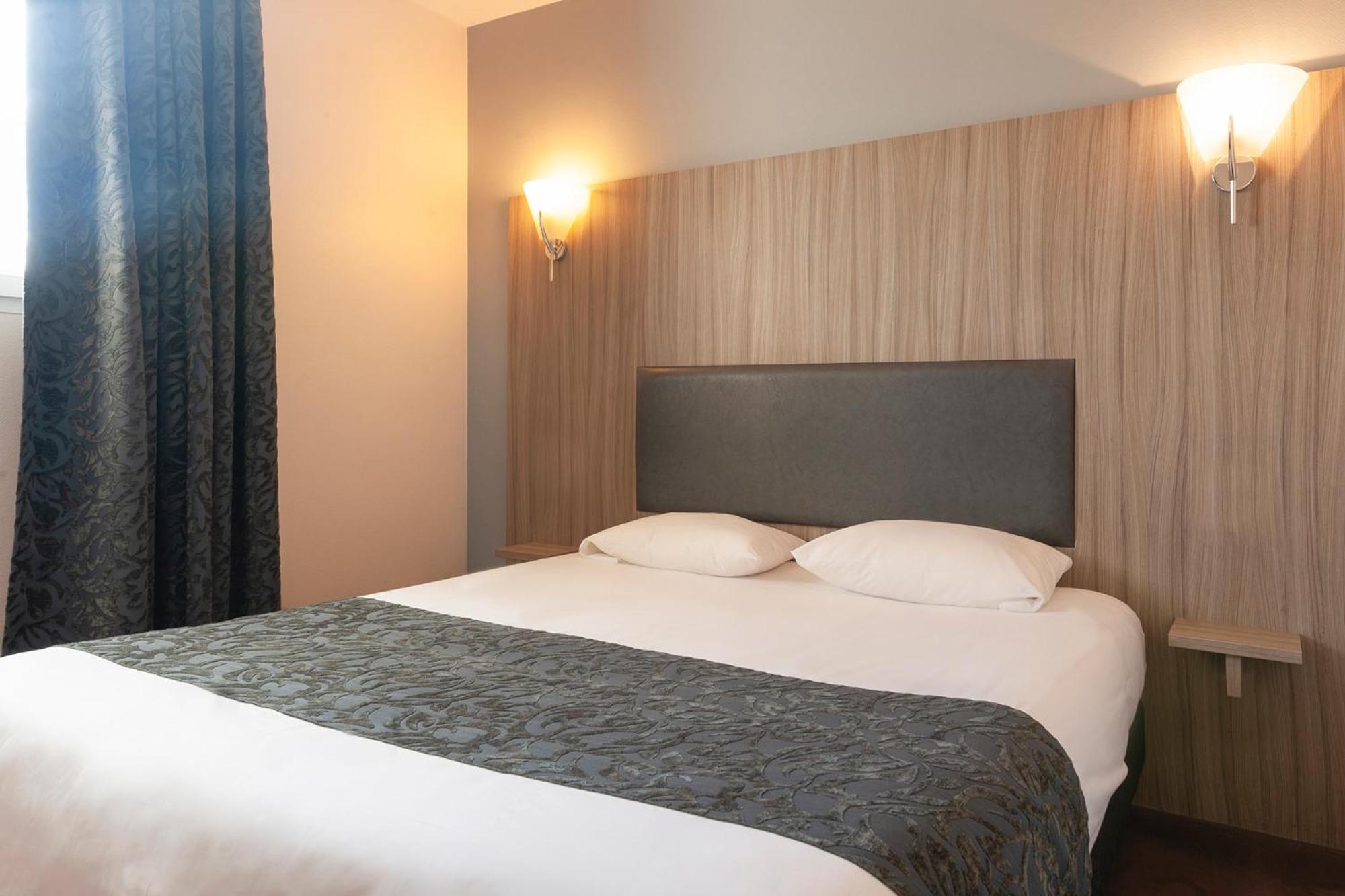 Brit Hotel Confort Alexia - เลอ ซูเตอร์เรน ภายนอก รูปภาพ