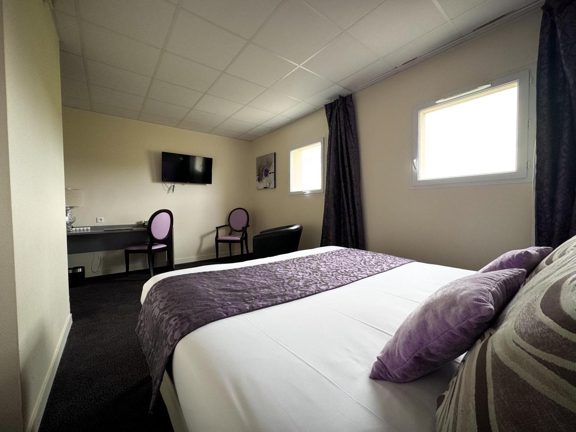 Brit Hotel Confort Alexia - เลอ ซูเตอร์เรน ภายนอก รูปภาพ
